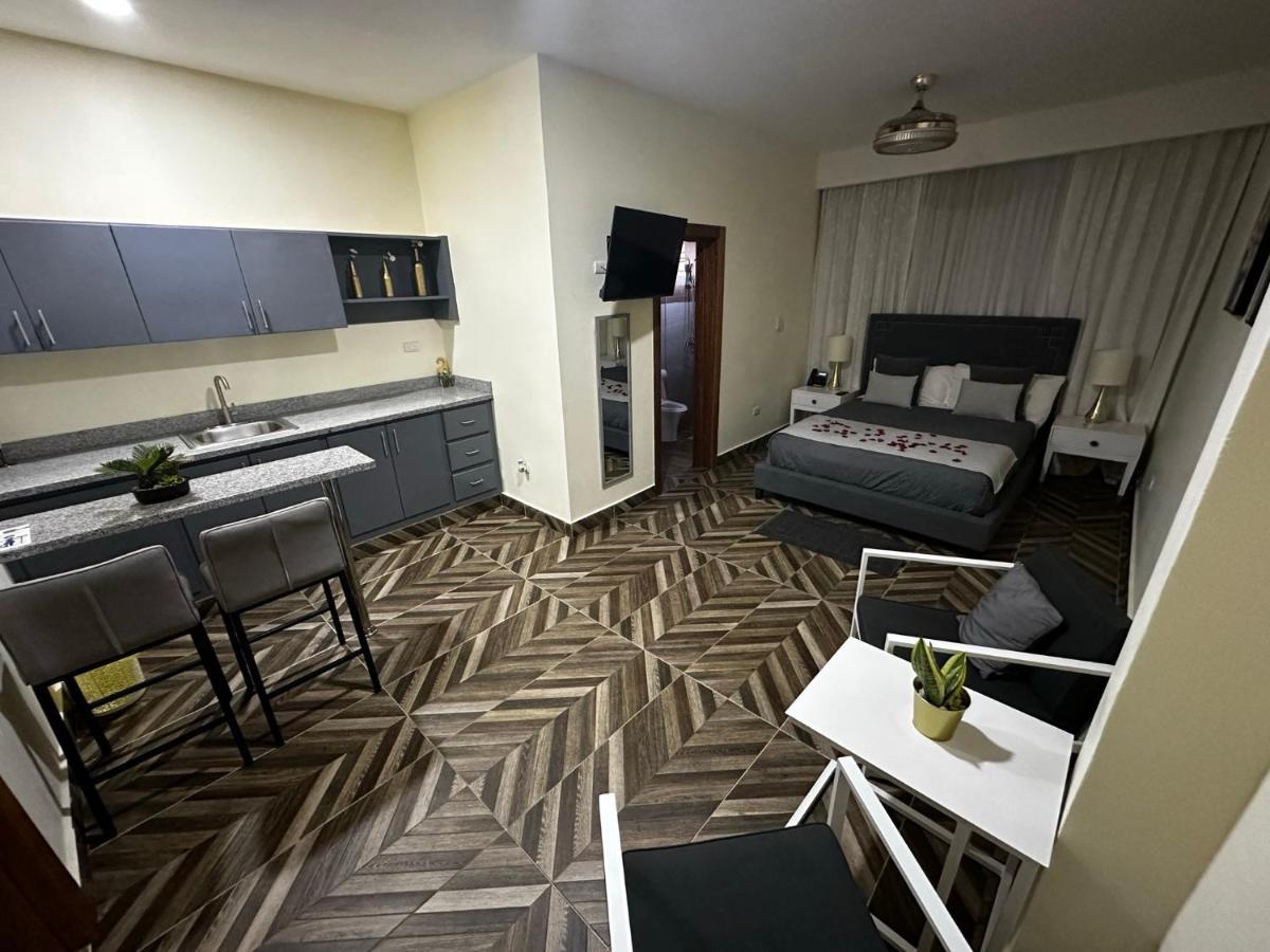 Hotel Monarca Higuey Exterior photo